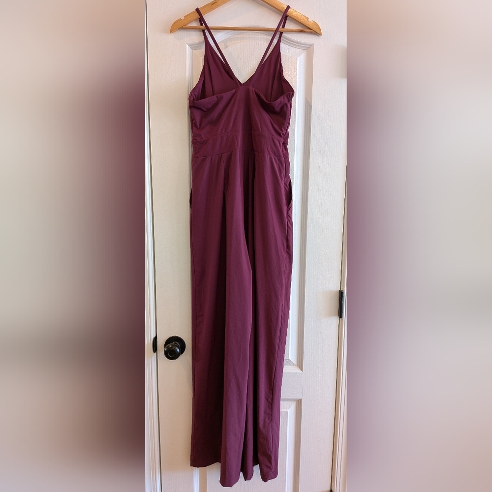 Halara Breezeful Wide Leg Jumpsuit Backless Pocket Burgundy Size S Flowy Resort - Picture 10 of 15